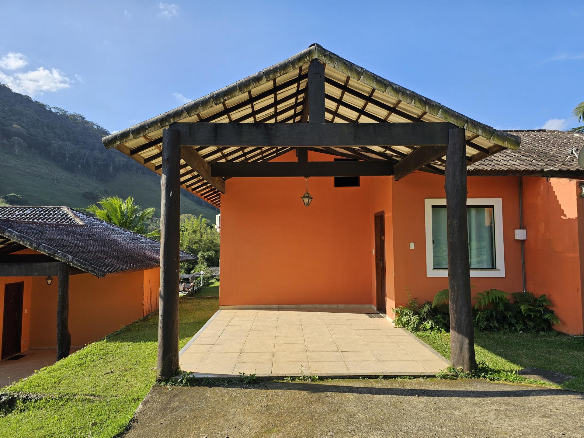 Chalé Triplo — Hotel Pousada Bambuzal, Sana - Macaé RJ